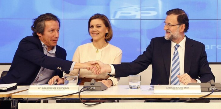 Mª Dolores de Cospedal junto al Presidente Mariano Rajoy y Carlos Floriano