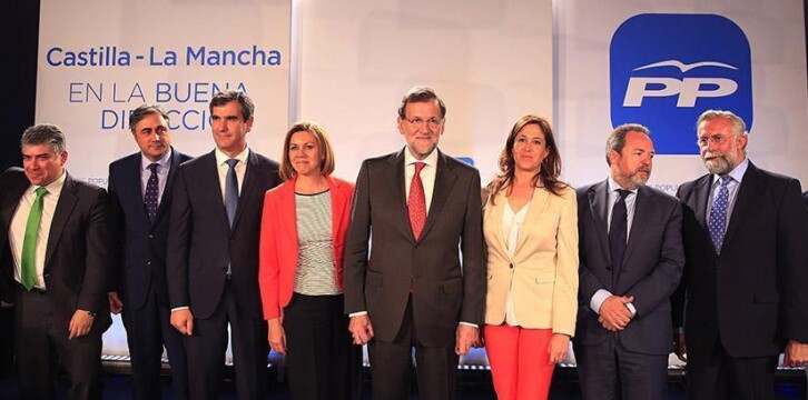 Mariano Rajoy y Mª Dolores de Cospedal junto a los candidatos del PP de CLM