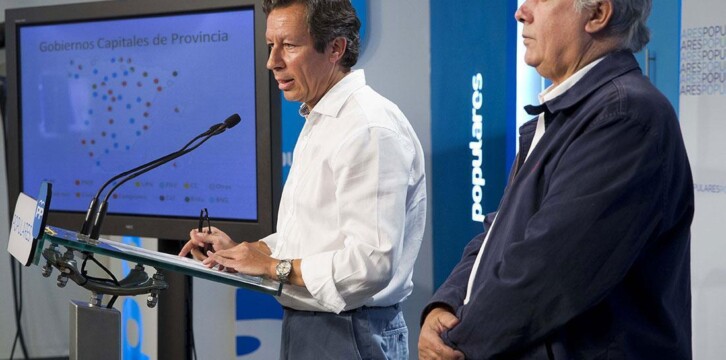 Floriano y Arenas tras la eunión de la Comisión de Seguimiento de los Pactos