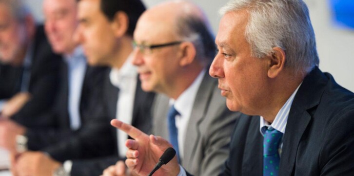 Reunión del Ministro Cristobal Montoro con Portavoces de Hacienda