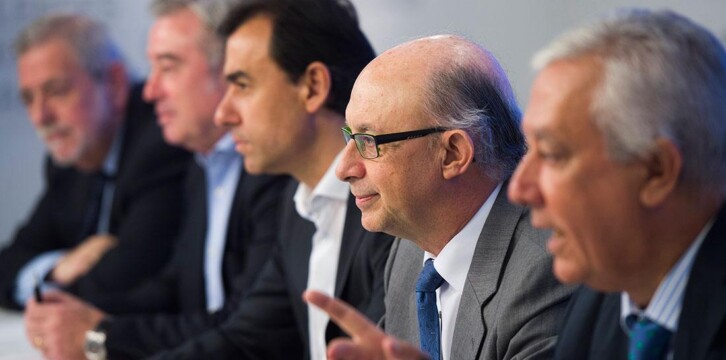 Reunión del Ministro Cristobal Montoro con Portavoces de Hacienda