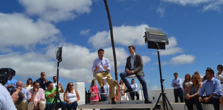 Pablo Casado y José Manuel Soria en el acto #cumPPlimos de Lanzarote