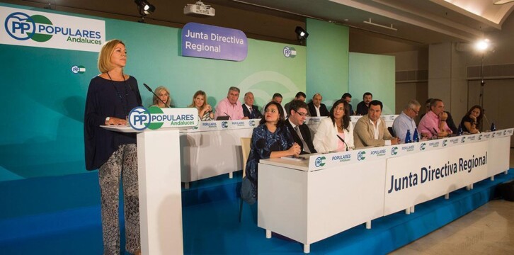 Mª Dolores de Cospedal y Juanma Moreno en la Junta Directiva regional del PP Andaluz