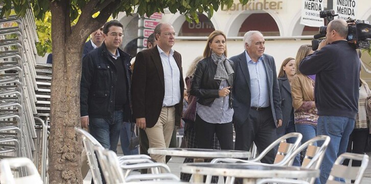 María Dolores de Cospedal con José Antonio Monago en Mérida