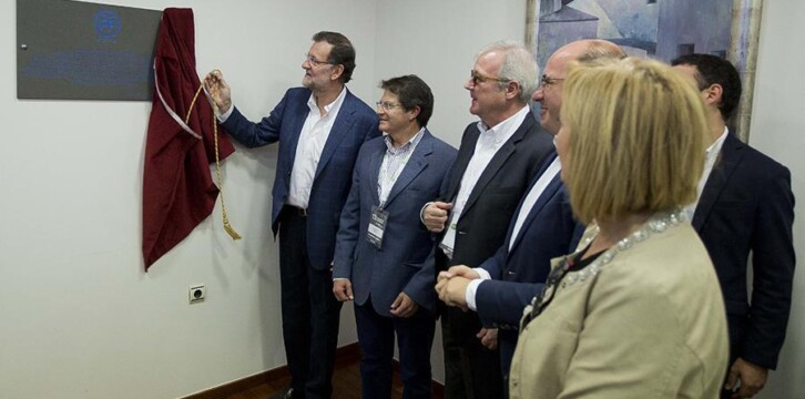 Mariano Rajoy con los militantes del PP de Lorca