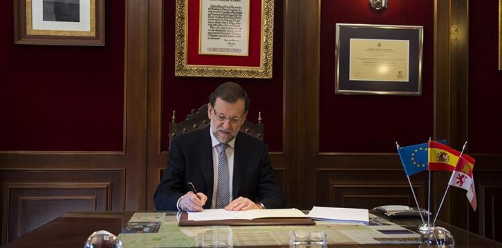 Mariano Rajoy firma la petición de dictamen al Consejo de Estado