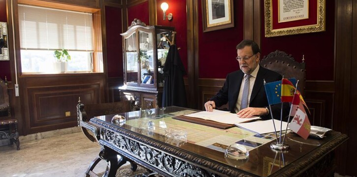 Mariano Rajoy firma la petición de dictamen al Consejo de Estado