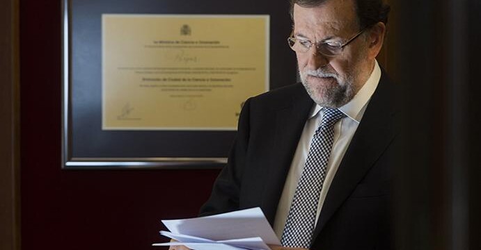 Mariano Rajoy firma la petición de dictamen al Consejo de Estado