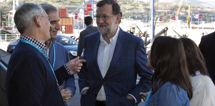 Mariano Rajoy llegando al foro de NN.GG en Bilbao