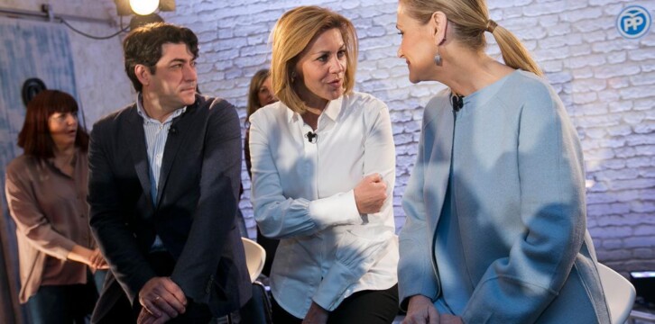 Mª Dolores Cospedal participa en un acto con militantes junto a Cristina Cifuentes y David Pérez