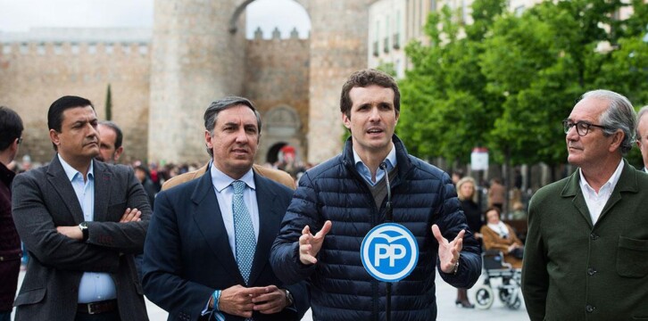 Casado asiste a los actos de celebración del Corpus Christi en Ávila