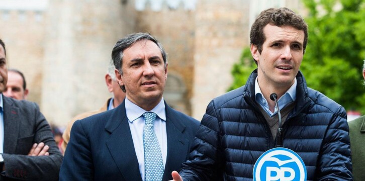 Casado asiste a los actos de celebración del Corpus Christi en Ávila