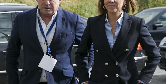 María Dolores de Cospedal y José Manuel Barreiro a su llegada