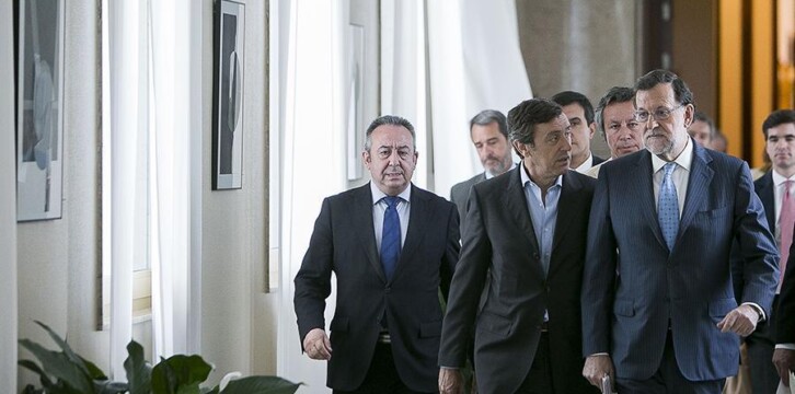 Mariano Rajoy firma su acta como diputado