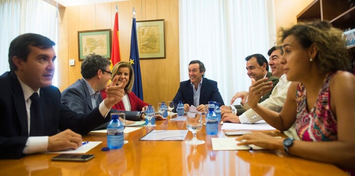 Reunión de los equipos negociadores de PP y Ciudadanos