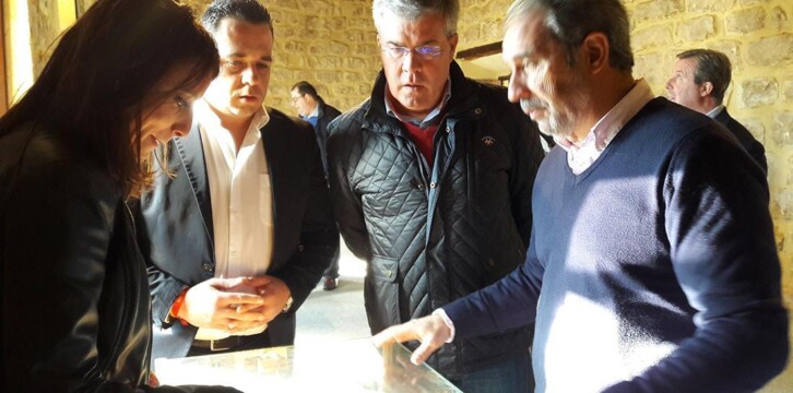 La vicesecretaria de Estudios y Programas del PP, Andrea Levy, visita Úbeda