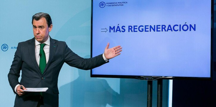 Fernando Martínez Maillo presenta las líneas básicas de la Ponencia Política y de Estatutos