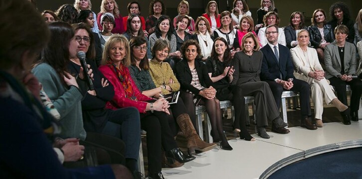 María Dolores de Cospedal clausura el acto del Día Internacional de la Mujer