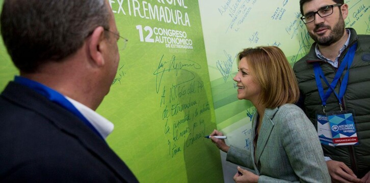 La secretaria general del Partido Popular, María Dolores Cospedal, participa en el 12 Congreso del PP de Extremadura