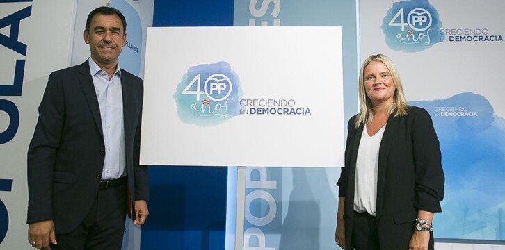 Fernando Martínez-Maillo y Mari Mar Blanco presentan el logo #40AñosPP