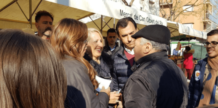 El coordinador general del Partido Popular, Fernando Martínez-Maíllo, visita el Mercado de Can Gibert del Pla, Girona