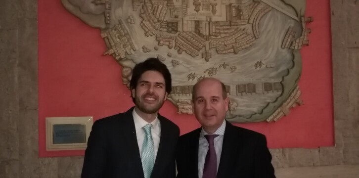 Ramón Moreno con el presidente de la Casa de Aragón en México, Carlos Plá