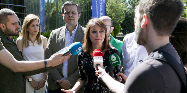 Andrea Levy participa en la Escuela de Formación Política de NNGG del Distrito de Salamanca
