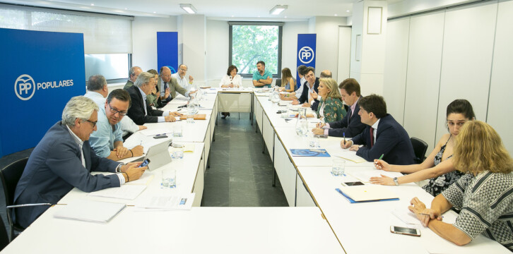 Reunión del Comité Organizador del Comité del 19 Congreso Nacional Extraordinario del Partido Popular