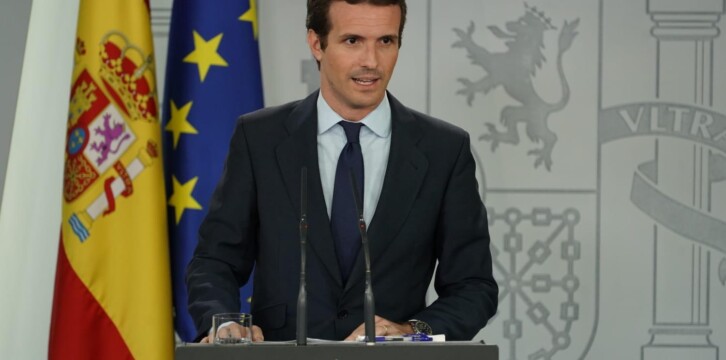 El presidente del Partido Popular, Pablo Casado, atiende a los medios de comunicación desde La Moncloa