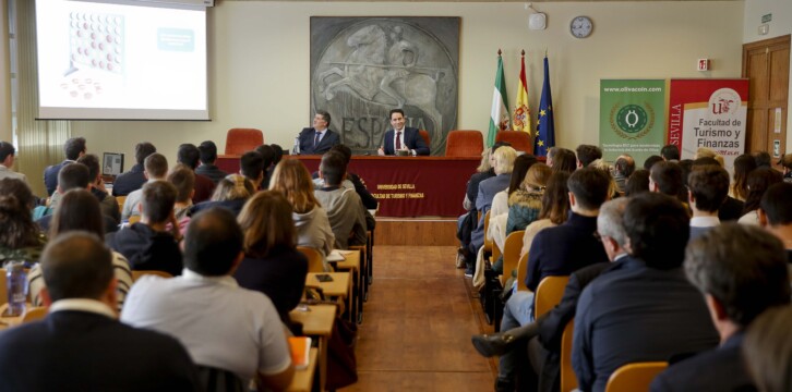 Teodoro García Egea asiste a la conferencia Block Chain Universidad de Sevilla