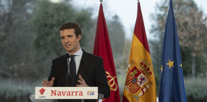 Firma del pacto Partido Popular y UPN en Pamplona