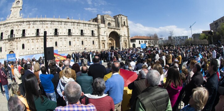 Pablo Casado en un acto en León