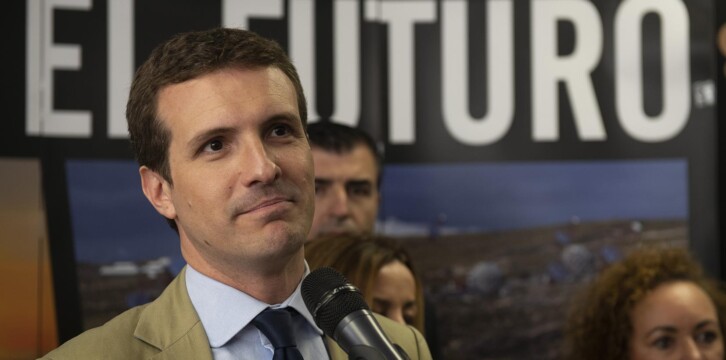 Pablo Casado en su visita a La Laguna