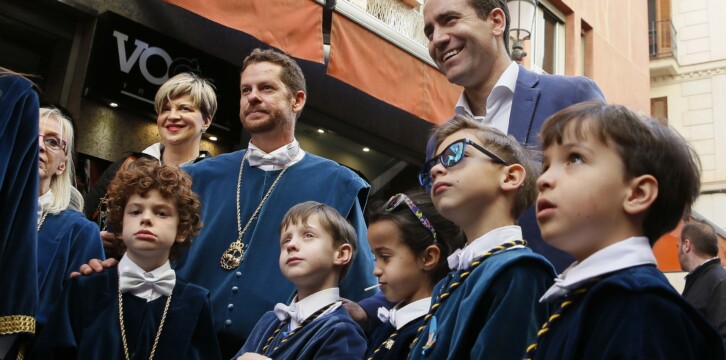 Teodoro García Egea paseo por calles de Murcia