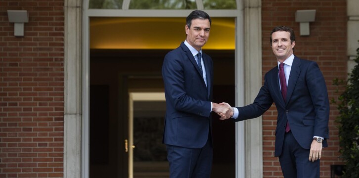 Pablo Casado se reúne con Pedro Sánchez en Moncloa
