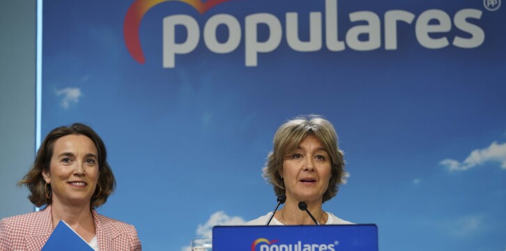 Rueda de prensa Cuca Gamarra e Isabel García Tejerina