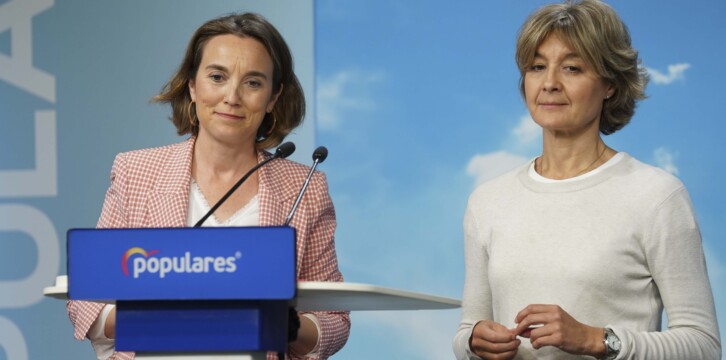 Rueda de prensa Cuca Gamarra e Isabel García Tejerina