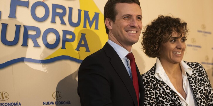 Pablo Casado y Dolors Montserrat en Forum Europa