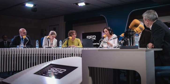 Dolors Montserrar en Cadena SER