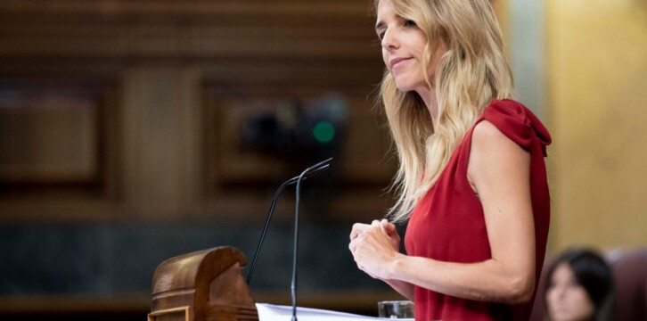 Cayetana Álvarez de Toledo, durante su intervención en el Pleno Extraordinario en el Congreso de los Diputados
