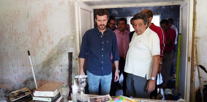 Pablo Casado visita Las Navas del Marqués (Ávila)