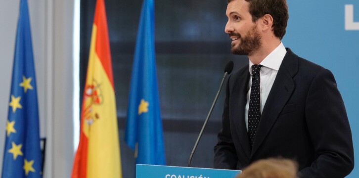 Firmas acuerdo de la coalición electoral PP-FORO