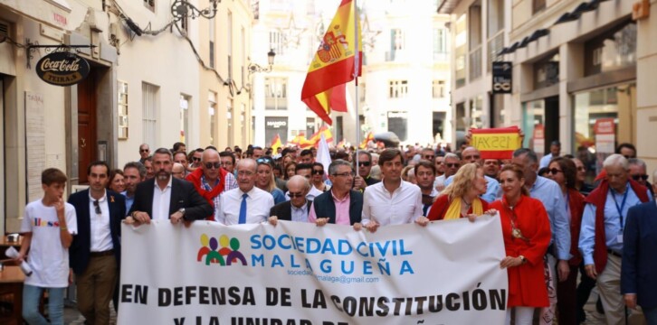Pablo Montesinos y Carolina España en la manifestación de Sociedad Civil Malagueña