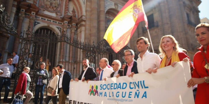 Pablo Montesinos, junto a Carolina España y Paco de la Torre, en la manifestación de Sociedad Civil Malagueña