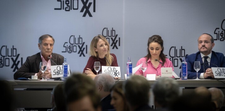 Cayetana Álvarez de Toledo y Alejandro Fernández en el Club Siglo XXI