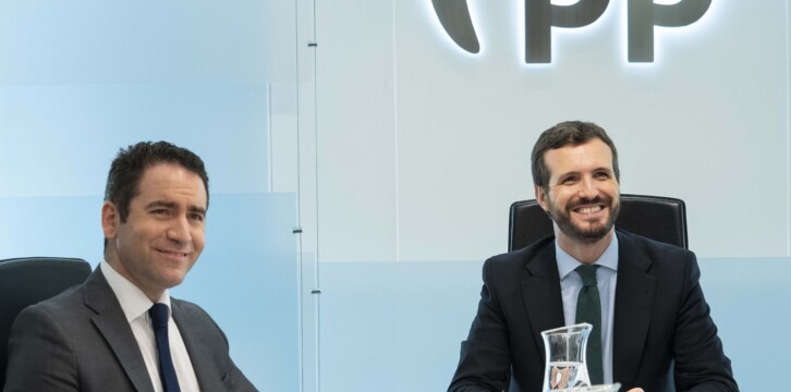 Pablo Casado y Teodoro García, en la reunión del Comité de Dirección