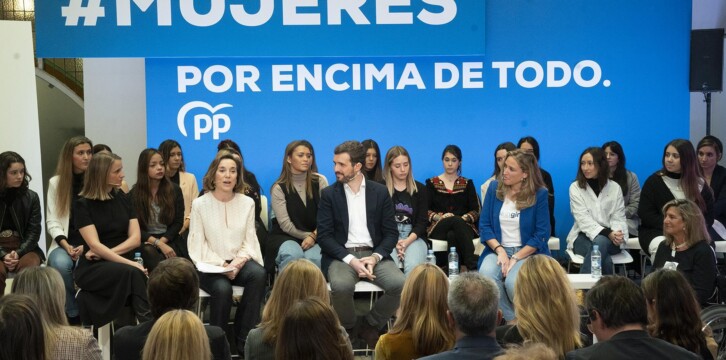 Encuentro "Mujer por encima de todo"