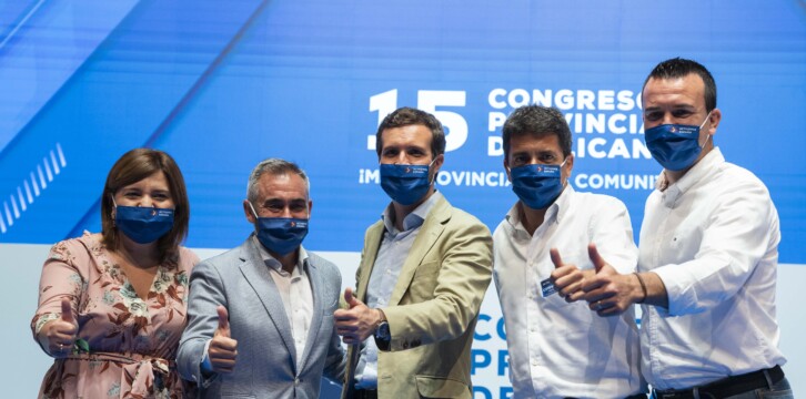 Foto de familia en el XV Congreso del Partido Popular de Alicante