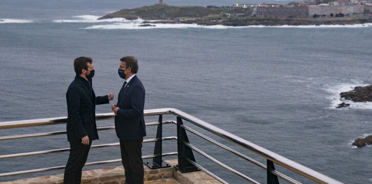 Pablo Casado y Alberto Núñez Feijoó en el Monte de San Pedro, A Coruña