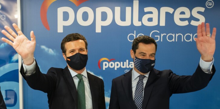 Pablo Casado y Juanma Moreno en un acto del PP en Granada